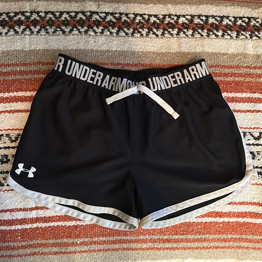 Under Armour Girls shorts!